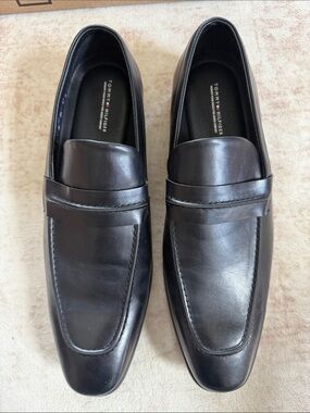 Tommy Hilfiger Men's Steran Black Leather Slip-On Penny Loafers